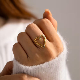 Hamrad Heart Ring 18K Guldpläterat