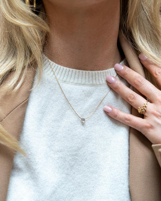 Minimalist Zirconia Halskedja – guldhalsband med zirkonia, bild 3 | Callisto Jewellery
