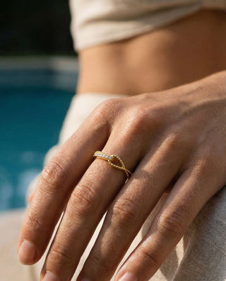 Elegant Zirconia Ring 18K Guldpläterat