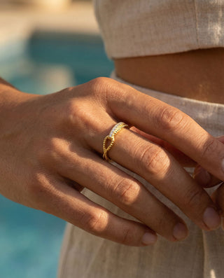 Elegant Zirconia Ring 18K Guldpläterat